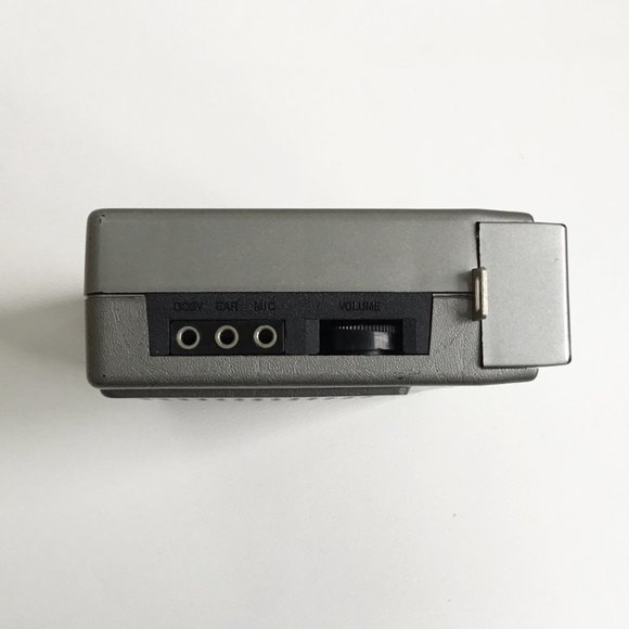 Vintage Soundesign 7636 Portable Cassette Recorder Player Japan - Picture 6 of 9